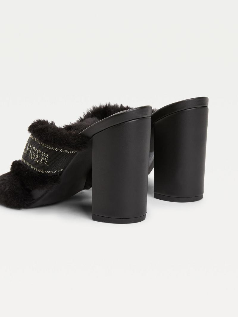 Női Tommy Hilfiger Black Furry Sarkú Sandal Fekete | HU 607RVD